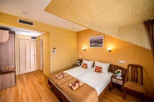 Отель Писанка Hotel & SPA. Эконом двухместный Эконом с двумя односпальными кроватями 1