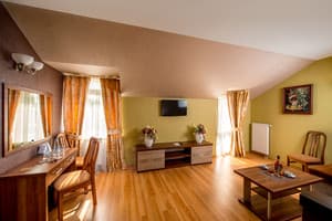 Отель Писанка Hotel & SPA. Полулюкс 4-местный двухкомнатный с балконом, площадь 34 кв.м. 6