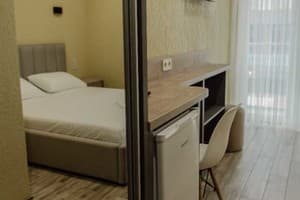Готель REEF Hotel. Делюкс двомісний з балконом 20