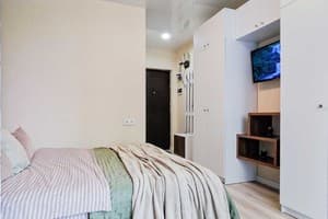 Апарт-готель Апартаменти біля залізничного вокзалу PICK HOME. Комфорт двомісний Зелена студія 2