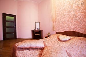 Квартира Ratusha Apartments. Апартаменты 4-местный з двумя  спальнями ул. Краковская/ул. Волова 10