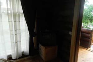 Частная усадьба Родинне гніздо (с.Канава). Коттедж двухместный Медвежья берлога 3