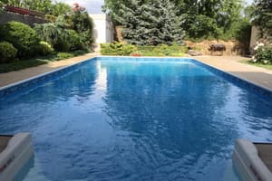 С Бассейном 3