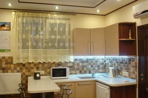 Мини-отель Sicilia. Люкс 4-местный  11