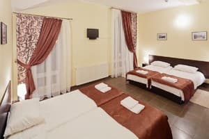 Мини-отель Sleeping hotel. Стандарт 4-местный  1