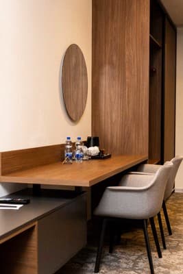 Small Hotel 27