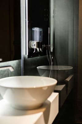 Small Hotel 15