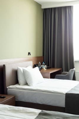 Small Hotel 17