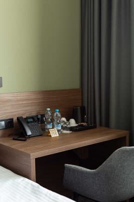 Small Hotel 22