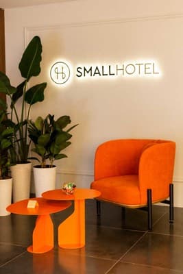 Small Hotel 31