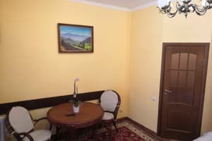 Studio apartment near the Opera House 6