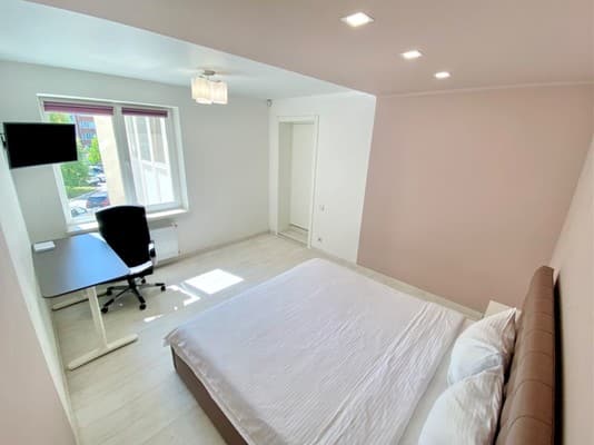 Трехкомнатная SKY HOUSE. Бесключевой доступ. (Район Подолья) 19