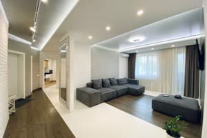 Квартира Трёхкомнатная SKY HOUSE Бесключевой доступ!. Апартаменты 4-местный  1