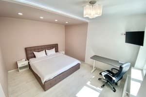 Квартира Трёхкомнатная SKY HOUSE Бесключевой доступ!. Апартаменты 4-местный  18