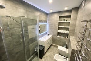 Квартира Трёхкомнатная SKY HOUSE Бесключевой доступ!. Апартаменты 4-местный  21