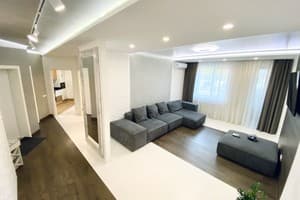 Квартира Трёхкомнатная SKY HOUSE Бесключевой доступ!. Апартаменты 4-местный  16