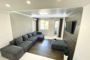 Квартира Трёхкомнатная SKY HOUSE Бесключевой доступ!. Апартаменты 4-местный  13