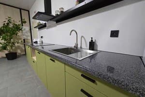 Хостел Trend House Hostel. Место в мужском 18-местном номере  13