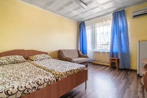 Готель Вікторія. Стандарт тримісний  1