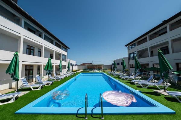 Weekend Family Hotel 12