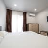 Отель Weekend Family Hotel. Люкс 6-местный с видом на море 2