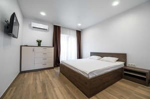 Отель Weekend Family Hotel. Люкс 6-местный с видом на море 5