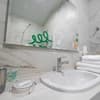 Отель Weekend Family Hotel. Улучшенный трехместный с видом на море 8