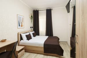 Отель Южный Двор