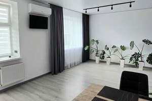 на Миколаївській 3