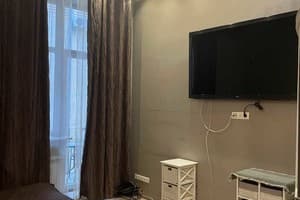 по ул. Площадь Григоренко 4/16-1 3