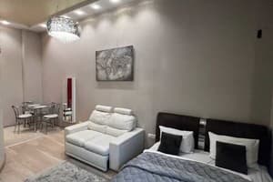 по ул. Площадь Григоренко 4/16-1 4